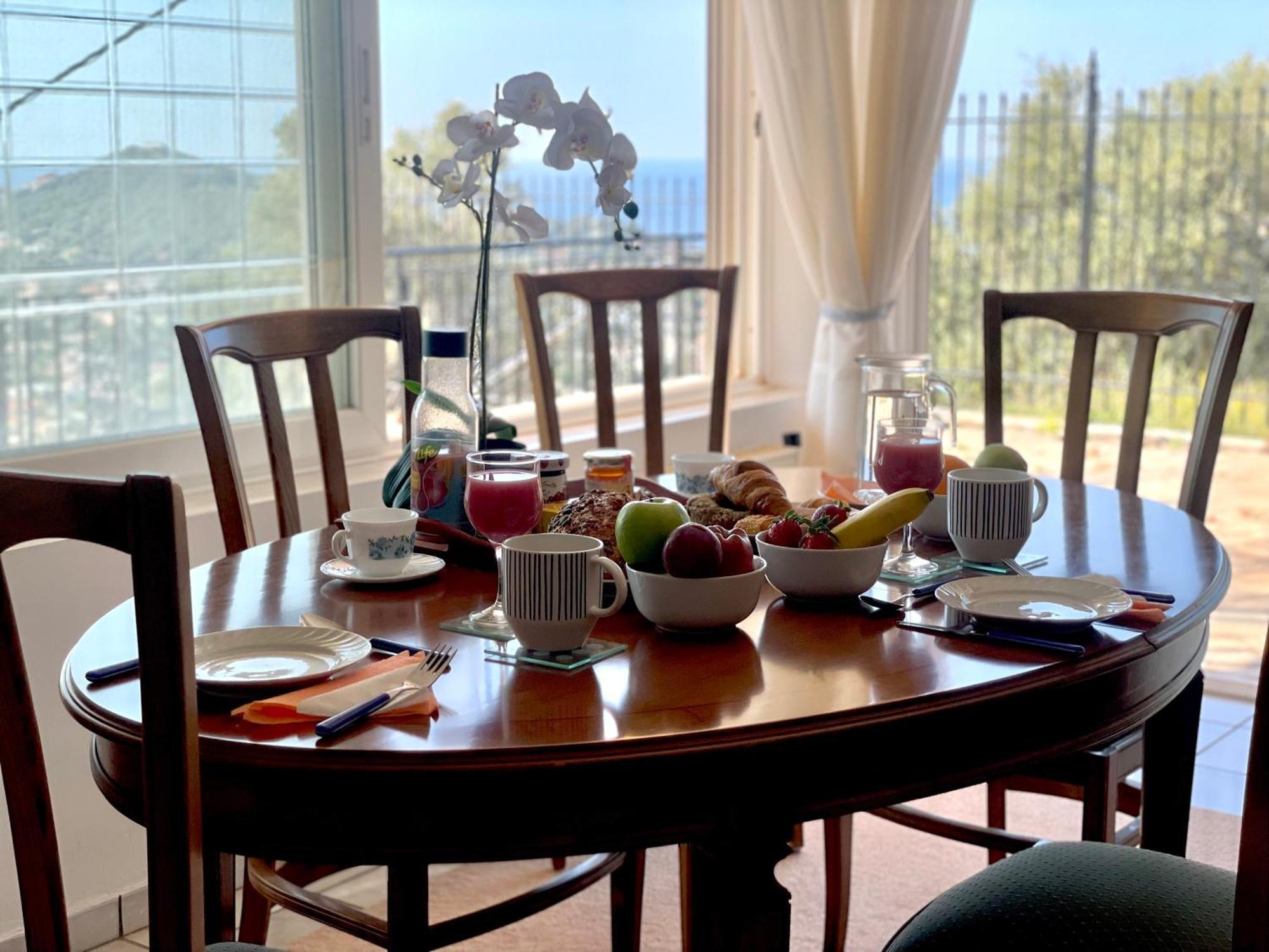 Eagles Nest Athenian Riviera In Aghia Marina Near Lagonisi, Next To The Close To Athens Airport Ferienhaus